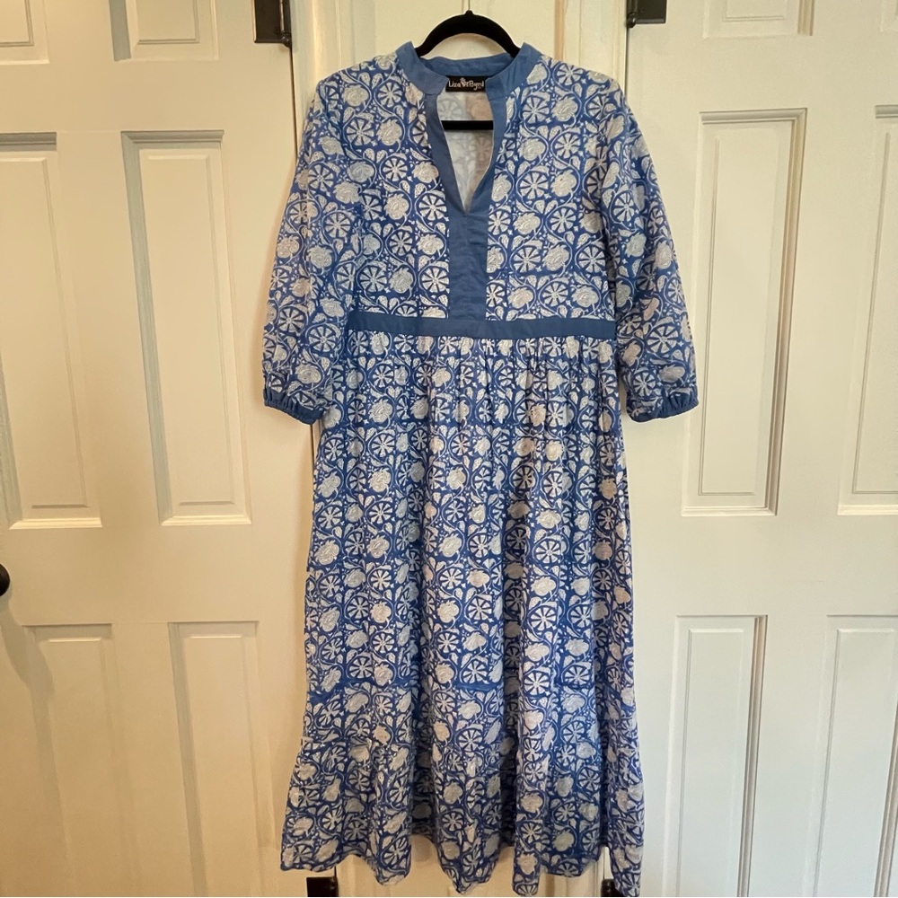 Beautiful Liza Byrd maxi dress blue and white block print floral pattern SZ Sm